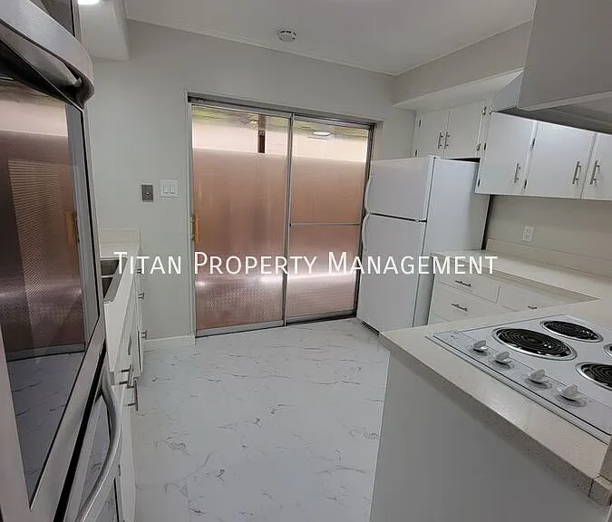 4915 Cabrillo Way — Photo 6
