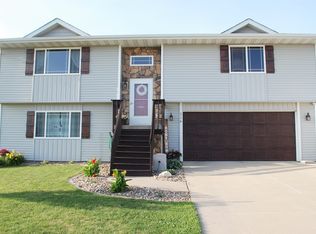 216 Tailfeather Dr NW, Bondurant, IA 50035