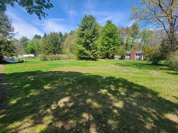 2nd image of 8 Bacon Drive