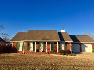 204 Lincoln Ave, Muscle Shoals, AL 35661