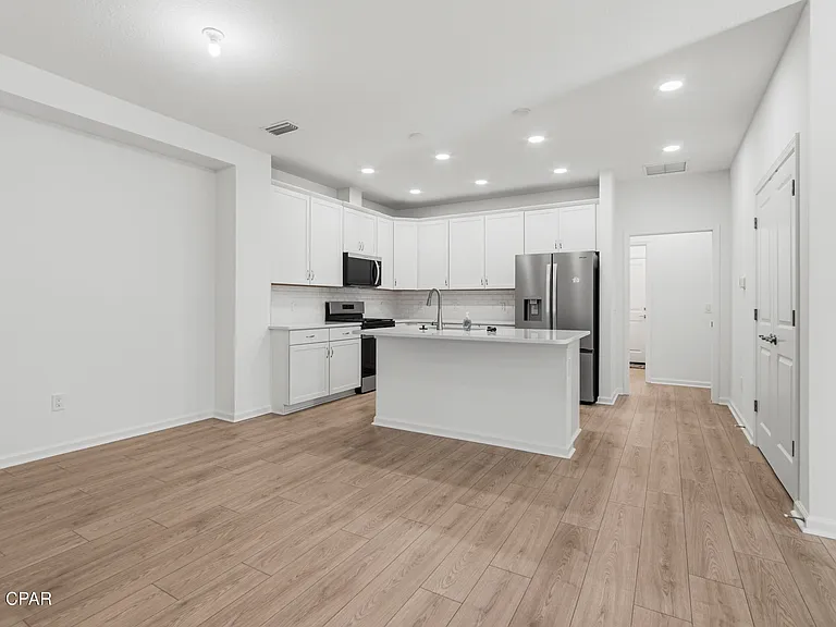 9334 Daydream Dr — Photo 7