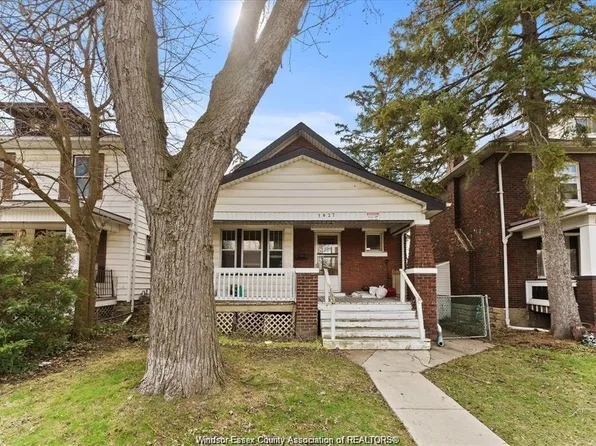1427 Bruce Ave, Windsor, ON N8X 1X6
