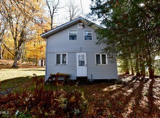 4 DELAVAN Avenue, Middle Grove, NY 12850