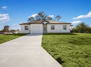 5247 26th St SW, Lehigh Acres, FL 33973