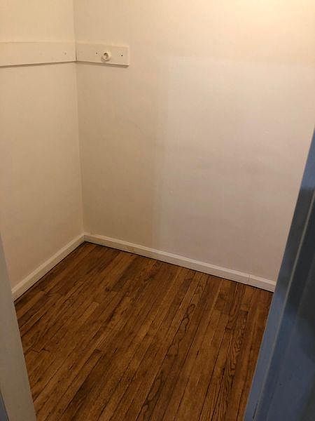 2nd image of 533 Ridgewood Ave