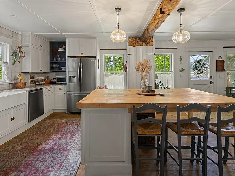 856 Pucker St — Photo 25