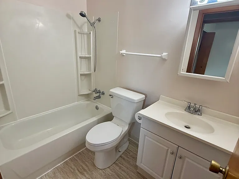 137 Main Ct — Photo 11