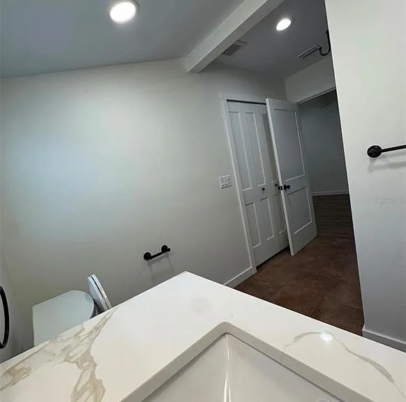 14 Mill St — Photo 5