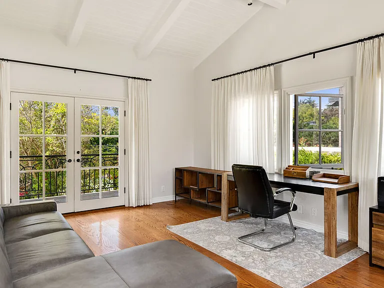 28899 Cliffside Dr — Photo 18