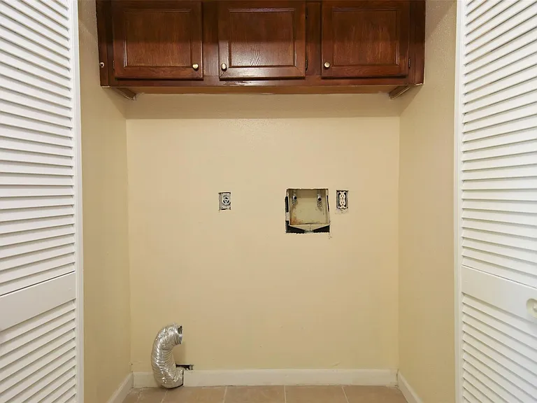 2115 E Weldon Dr — Photo 12