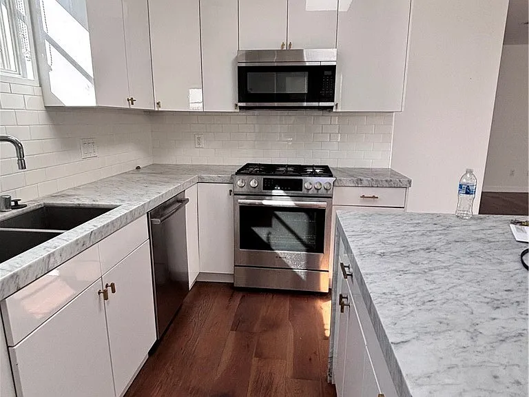1009 Palms Blvd — Photo 12