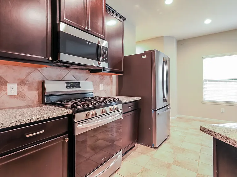 23006 Silver Linden Ct — Photo 9