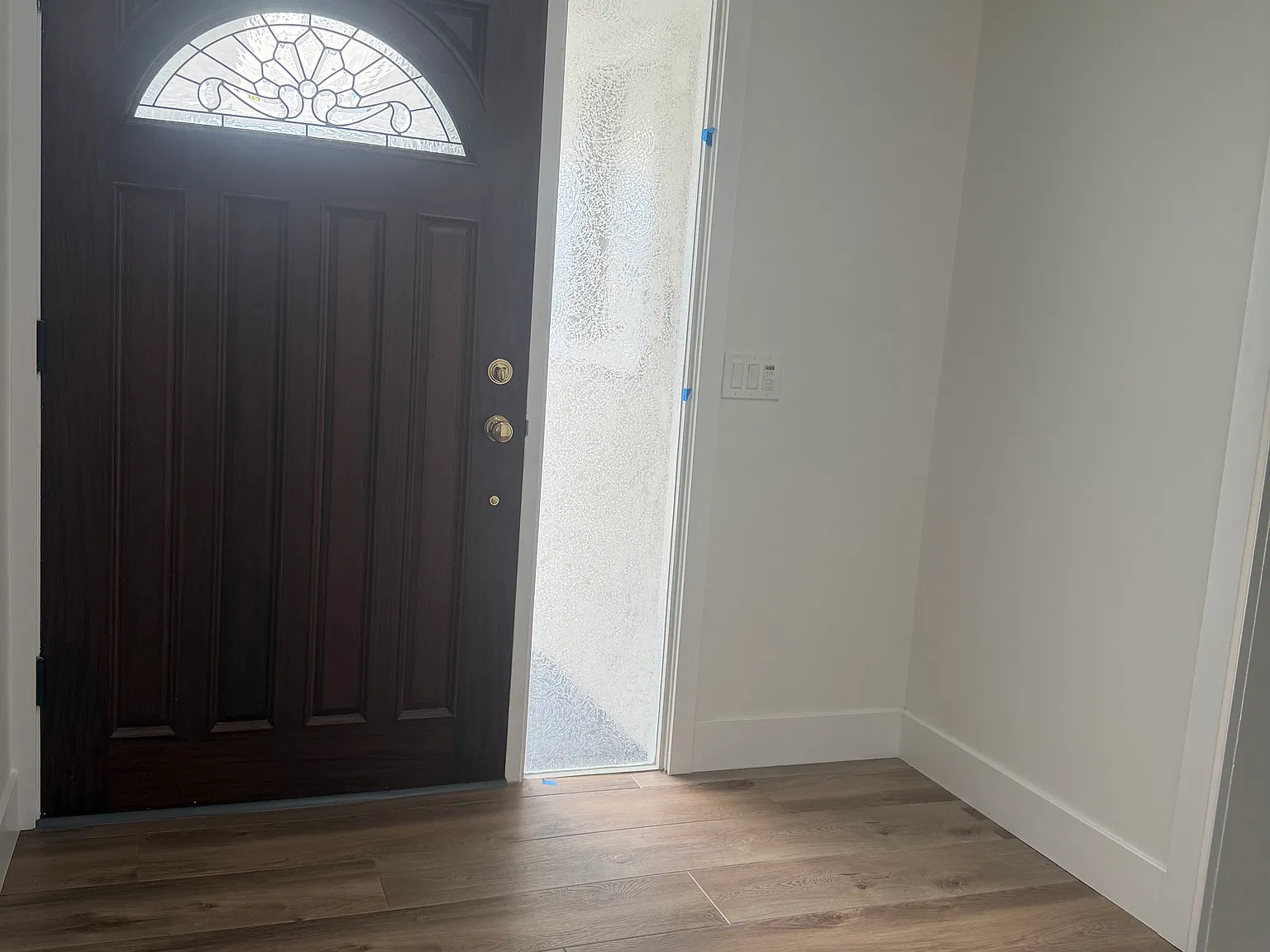 4 bed, 2250 sqft, $9,200 — Photo 3
