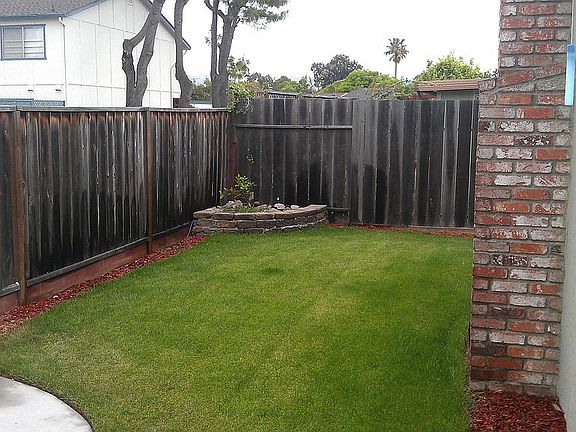 3rd image of 4328 Victoria Ave