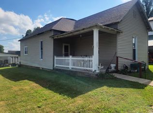 207 E George St, Washington, IN 47501