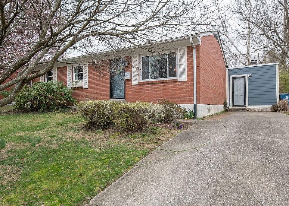 1st image of 3449 Greenlawn Dr