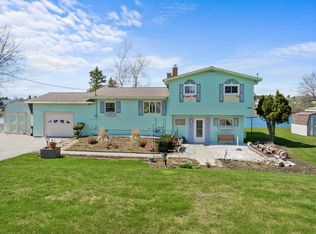 10591 Moonlight Bay Rd, Cheboygan, MI 49721