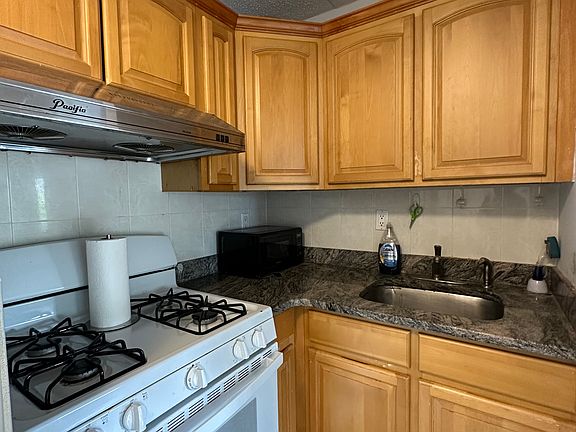 2nd image of 75-58 113th St #4B