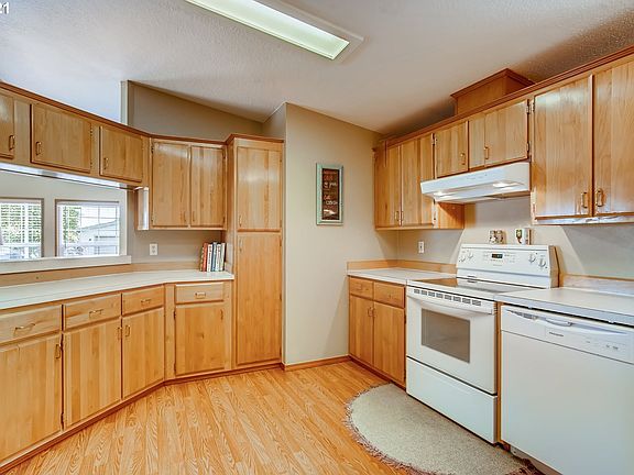3rd image of 16500 SE 1st St Unit 21