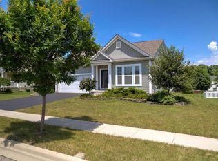 4451 Grand Strand Dr, Grove City, OH 43123