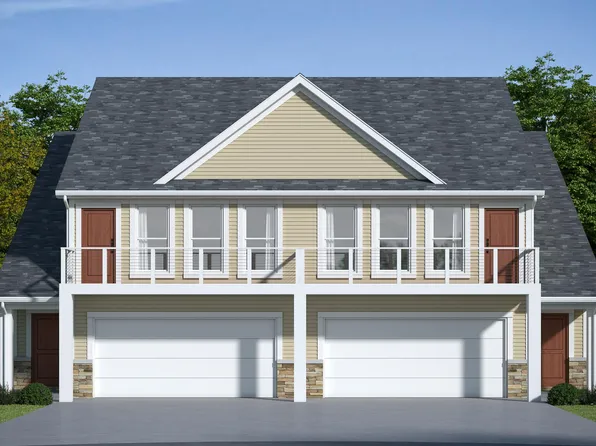 17549 Beechwood Ln, Spring Lake, MI 49456
