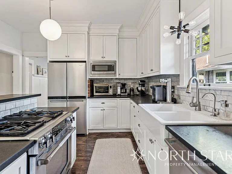 2224 NE 46th Ave — Photo 15