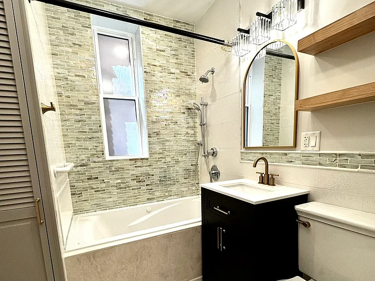 2424 N Mozart St #1 — Photo 18