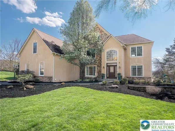50 Melchor Dr, Easton, PA 18042