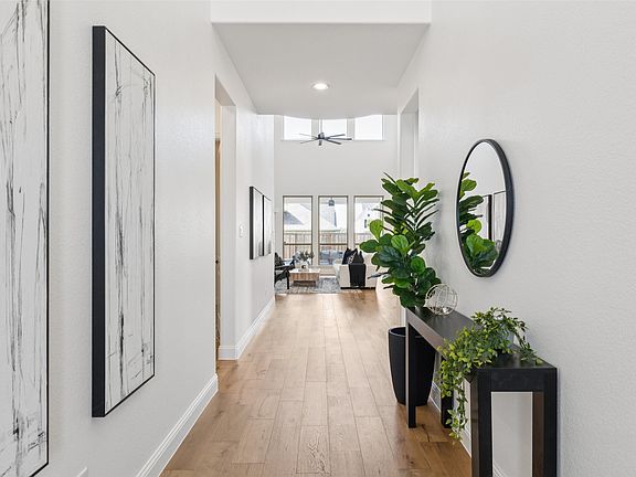 2nd image of 3851 Freeman Way
