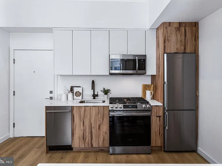 3817 Georgia Ave NW #6 — Photo 17