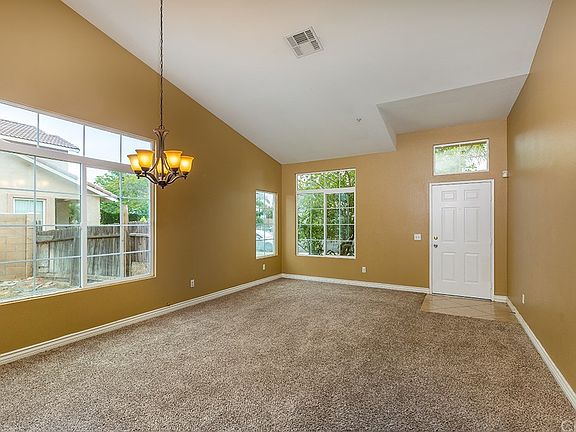 5th image of 10518 Tumbleweed Dr