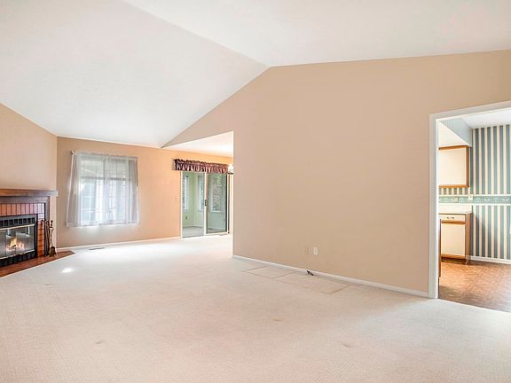 3rd image of 18426 Wooded Way