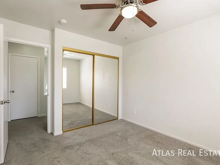 8840 Cornwall Glen Ave — Photo 14