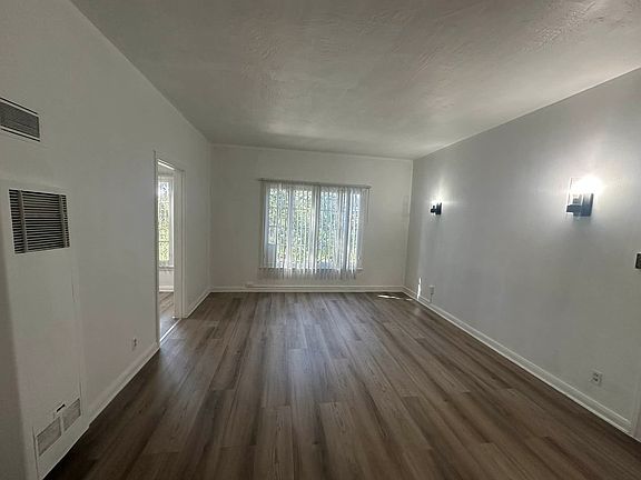 2nd image of 122 S Cedar St APT 8