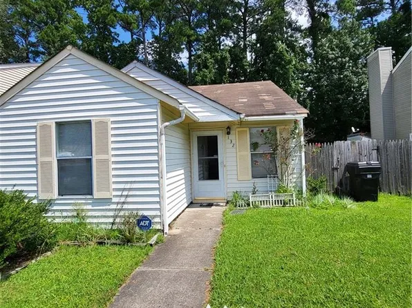 132 Greendale Rd, Virginia Beach, VA 23452