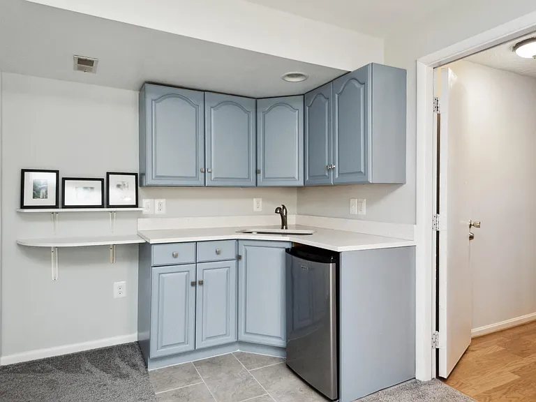 937 Marine Dr — Photo 21