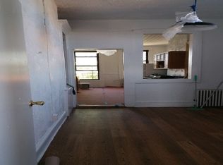 901 Wyckoff Ave, Flushing, NY 11385