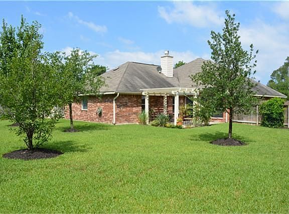 Huge Yard Sprinkler front and rear