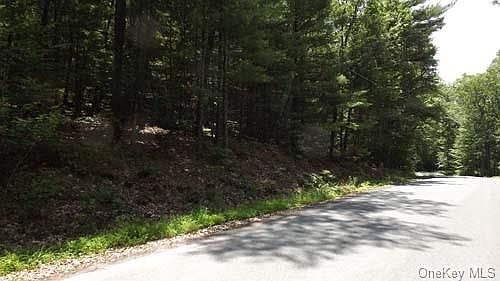 2nd image of 275 Wilson Rd