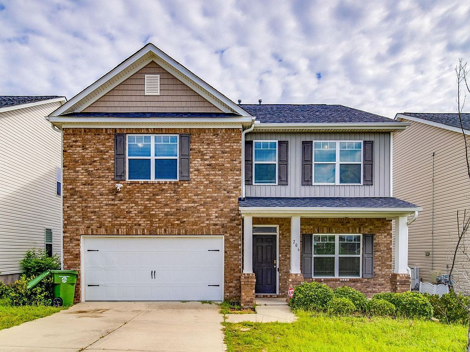 1st image of 206 Barony Place Dr