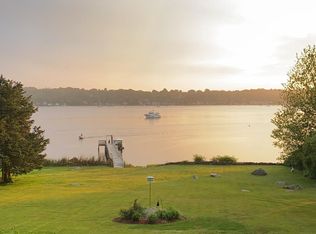 8 Pokanoket Trl, Warren, RI 02885