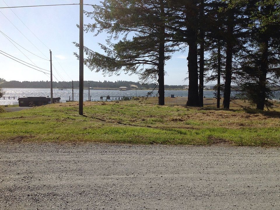 2016 205 N. Empire Blvd. Apartment Rentals Coos Bay, OR Zillow