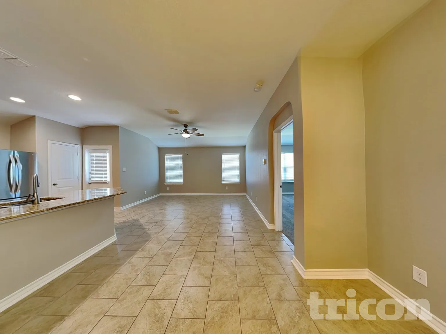 1635 Tree Run San Antonio TX — Photo 4