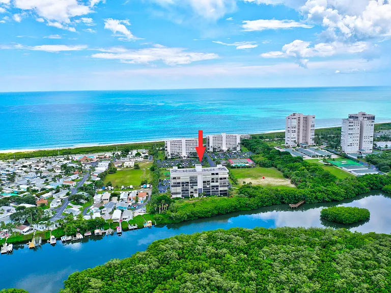 5059 N Highway A1A #701 — Photo 35