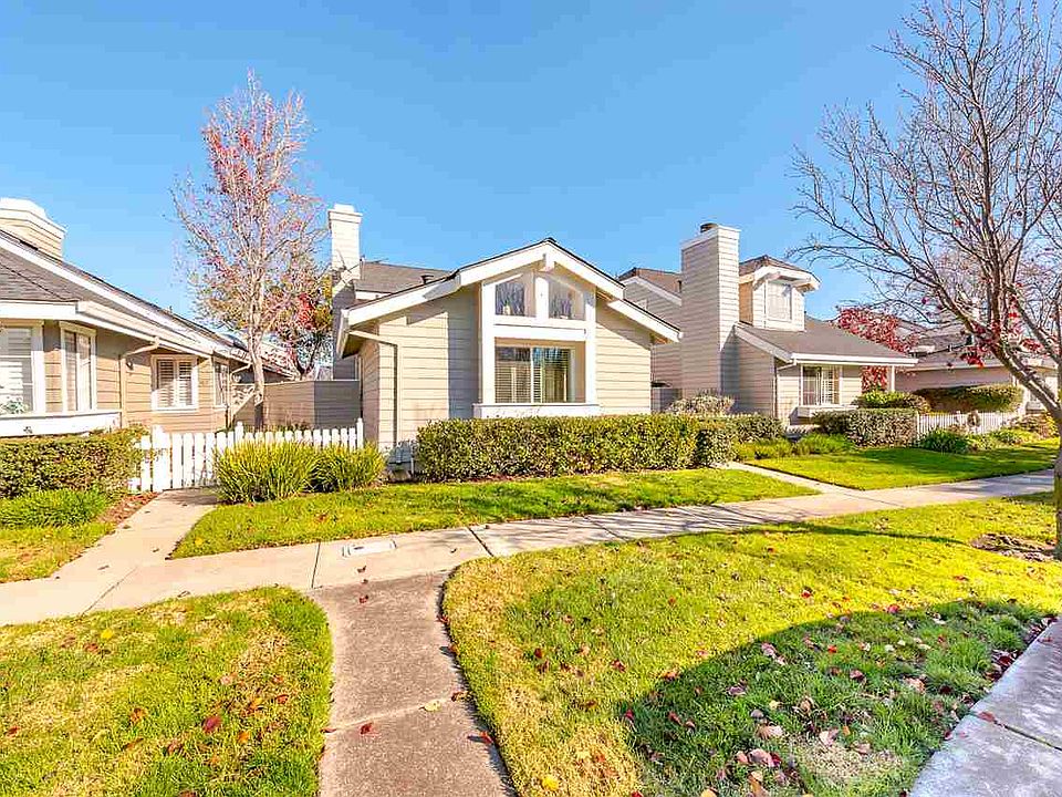 1st image of 309 Beacon Shores Dr