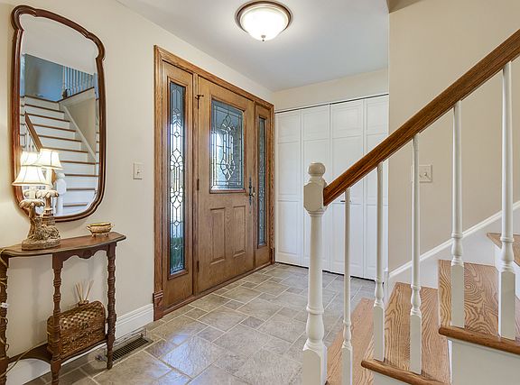 4th image of 5040 Thornbark Dr