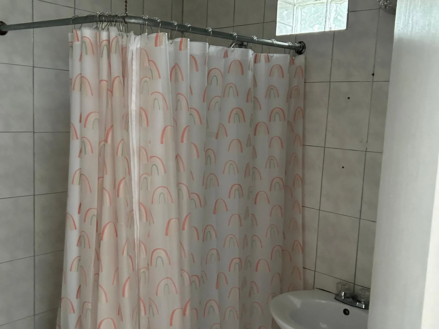1 bed, 300 sqft, $1,250 — Photo 3