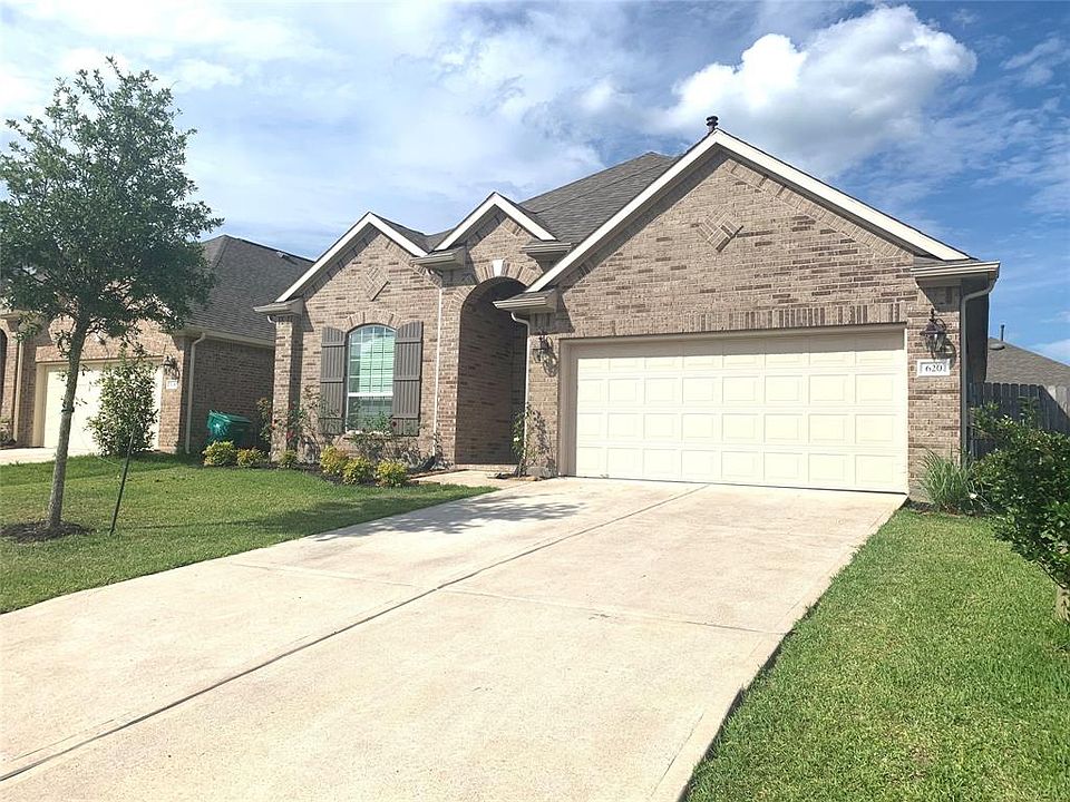 1st image of 620 Orchid Hill Dr E
