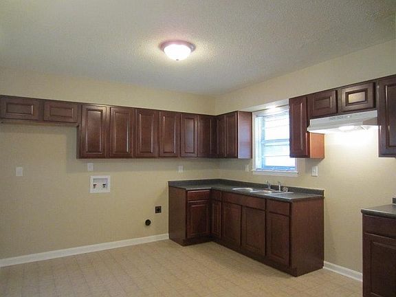 2nd image of 3234 Harvester Ln