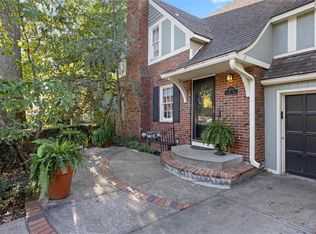 6800 Rockhill Rd, Kansas City, MO 64131